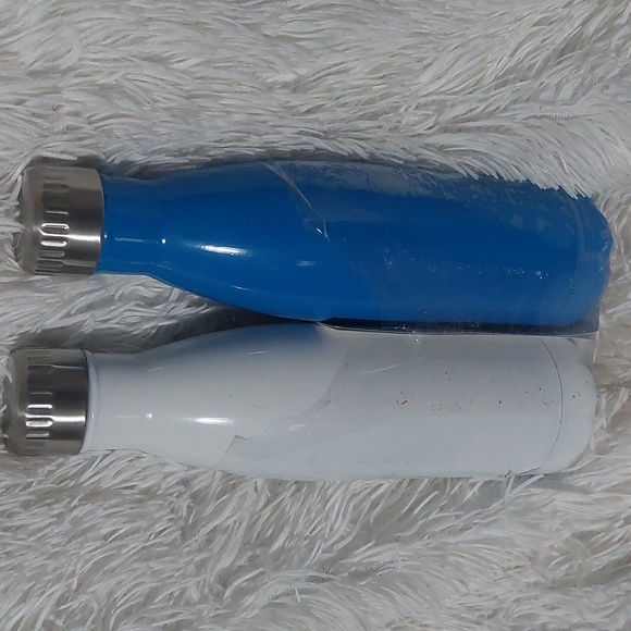 Stainless steel water bottle - Picture 3 of 3